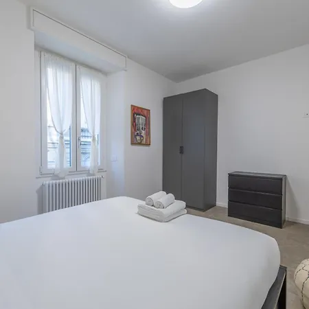 Casa San Martino, Historic Center, Daire Milano