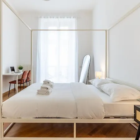 דירה Duomo 15 Min Walk - Historic Center, 4 Bedrooms And 2 Terrace *
