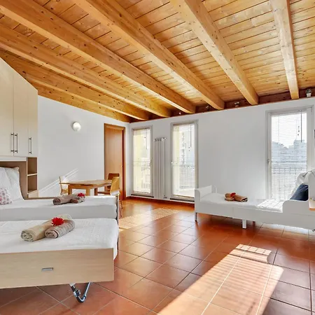 Alessia's Flat - Michetti