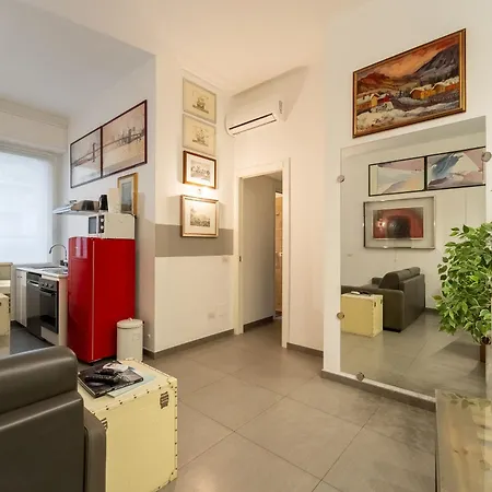 S. Ambrogio Square Апартаменты *