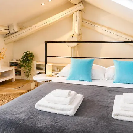 2 Levels Navigli Family Loft - 110Mq, 2Br, 2Bath, 6 Guests Milan