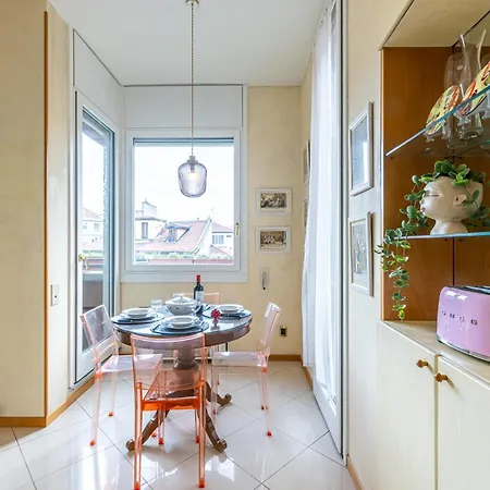 Brera, Posizione Con Terrazza E Vista Mozzafiato Daire Milano