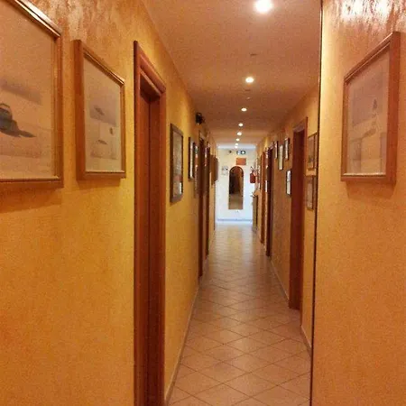 Arco Romana