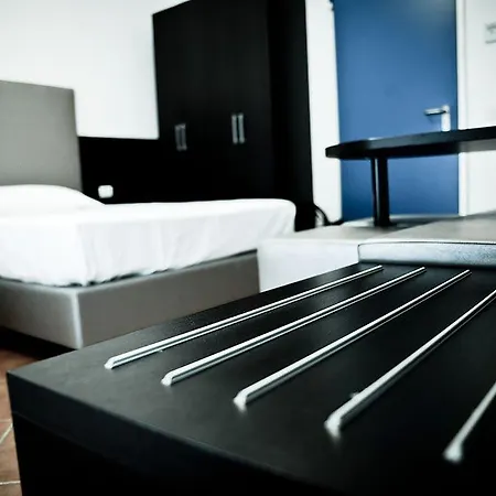 New Generation Chic Sempione *