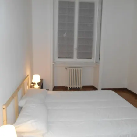 לינה וארוחת בוקר Copernican House מילאנו