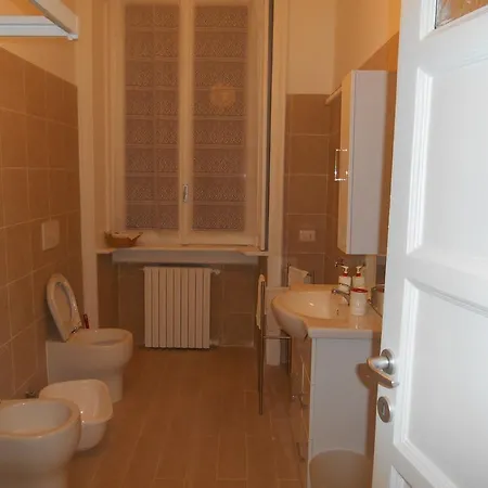 Copernican House לינה וארוחת בוקר מילאנו