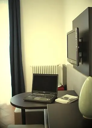 New Generation Chic Sempione *