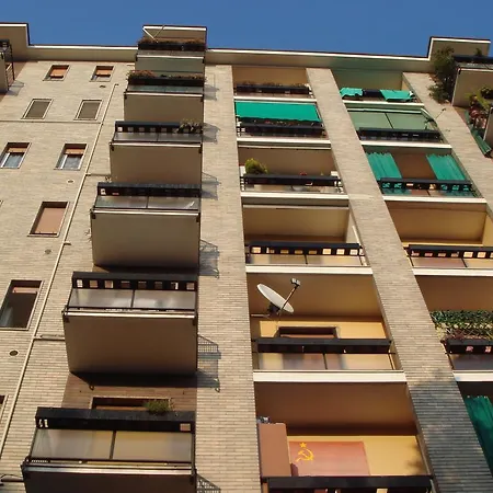 Via Toscanelli 3 * Milano