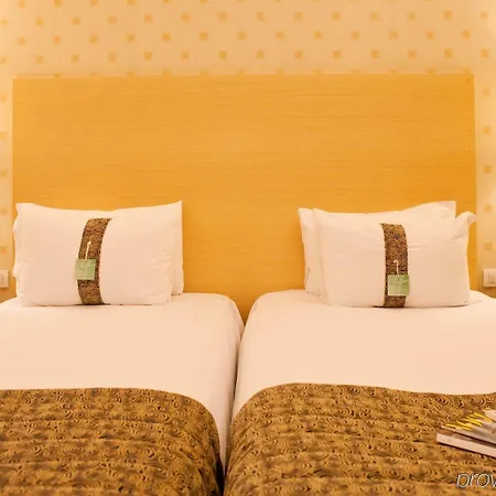 ホリデイ ガリバルディ ステーション ホテル