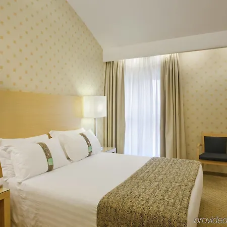 ホリデイ ガリバルディ ステーション