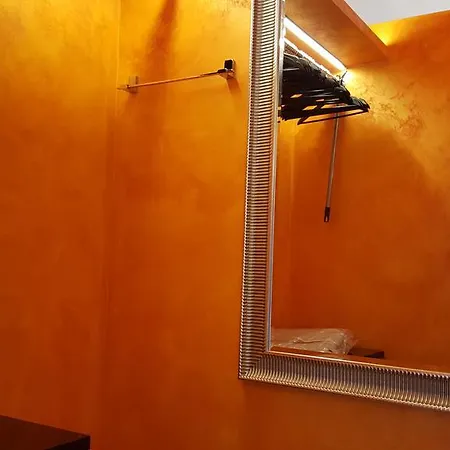 Apartment Bnbutler - Broletto 39 - A Few Steps To The Duomo And La Scala Milan