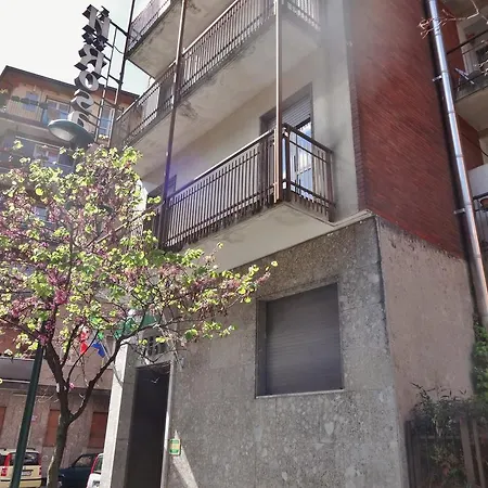 Hotel Rosa 2*