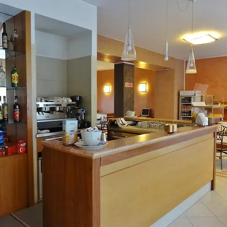 Hotel Rosa 2*