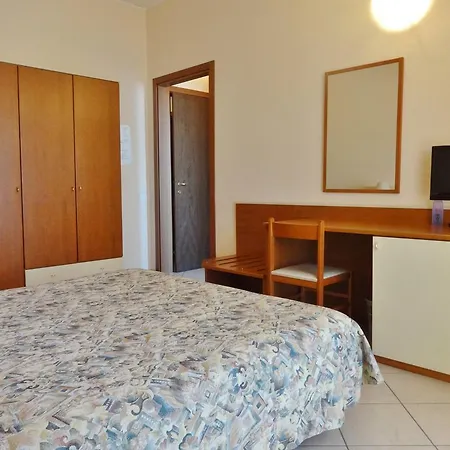 Hotel Rosa 2*
