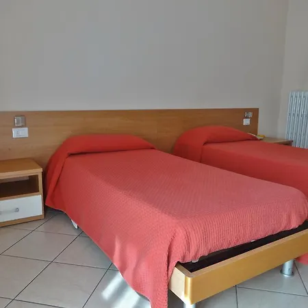 Hotel Rosa 2*