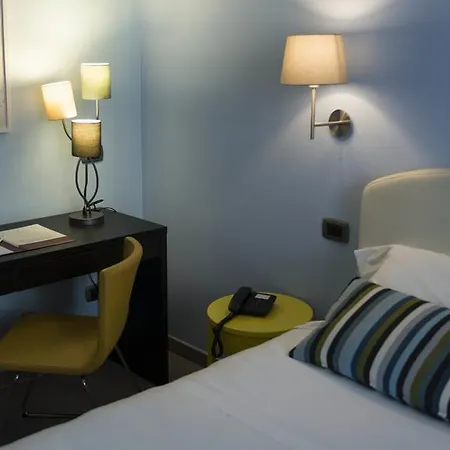 فندق Florence 3*