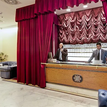 Hotel Ih Puccini Milán