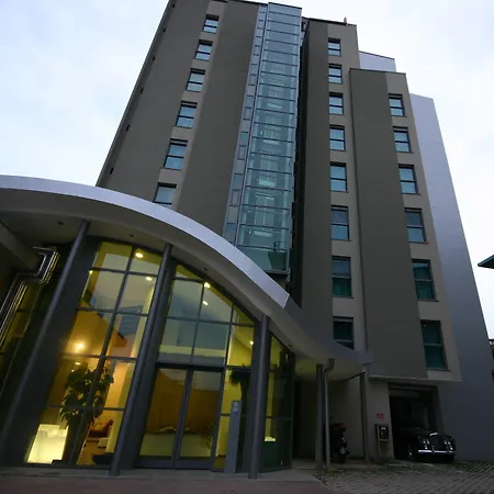 Mihotel Hotel 4*