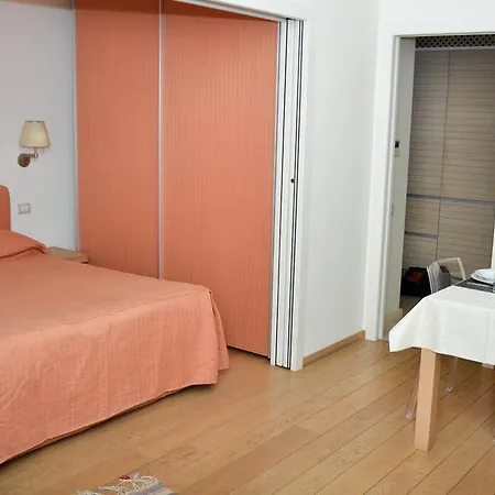 Belisario Fiera * ميلان