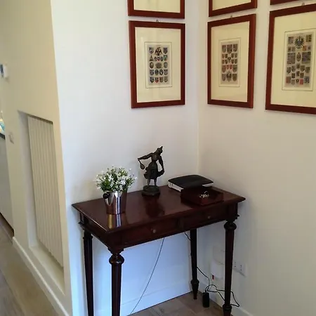 Charming And Elegant Historic Center Of Appartement *
