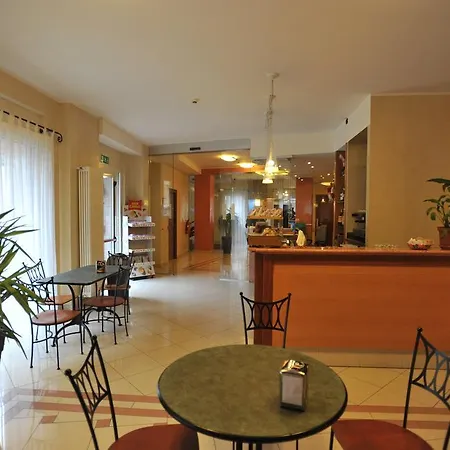 Hotel Rosa 2*