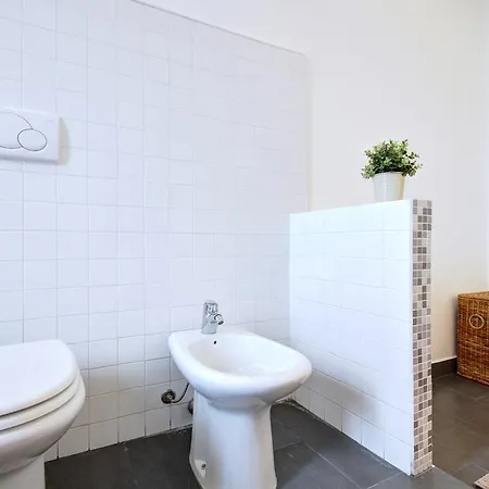 Milanrentals - Mameli Appartamento Milano