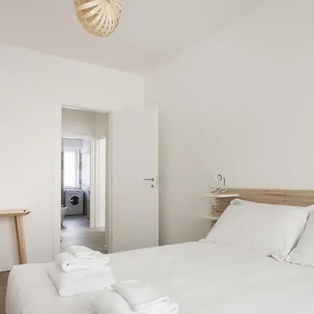 Italianway-veniero 8 * Milano