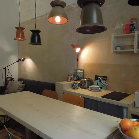 V12 Design Apartmán Milán