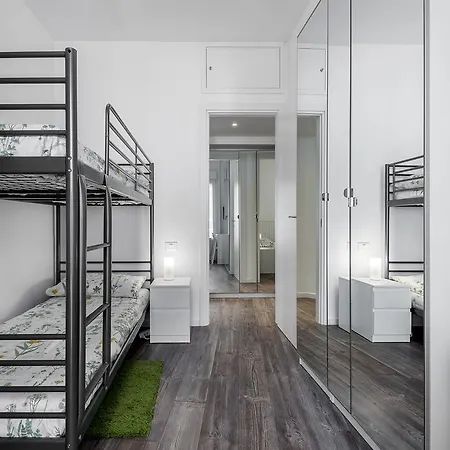 Stayeasy Filzi11 - 3 Bedrooms, 2 Baths - Station * Milánó
