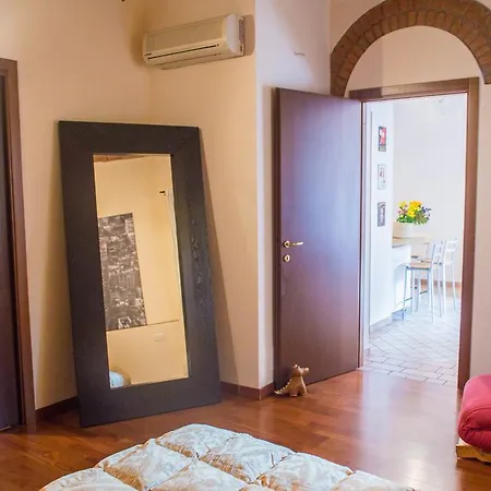 Ancient Apartment *