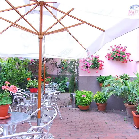 Vittoria 4*