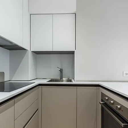 Fifty Eight Center Apartment *