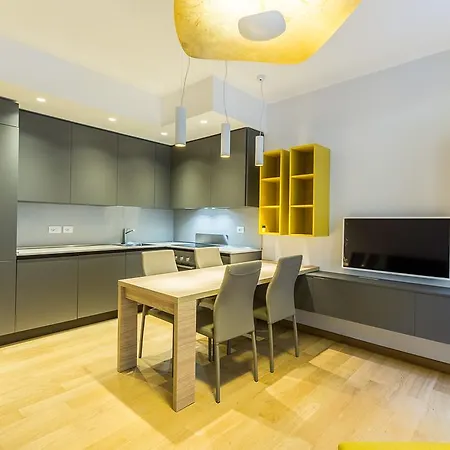 Fifty Eight Center Apartment *