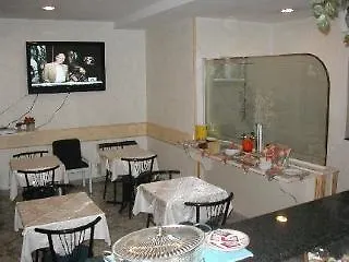 Vienna 3* Milan