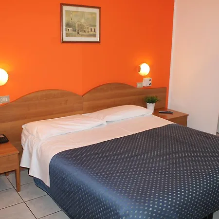 Catalani E Madrid Hotel 2*