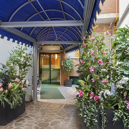 レジデンス ミニョンカーセ トレ ミラノ