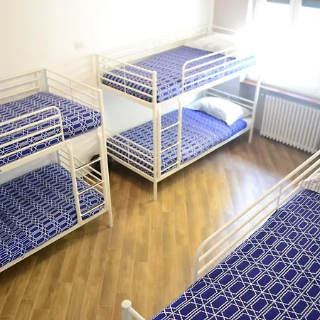 Gloria Hostel *