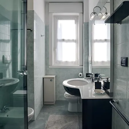 Friendly Close To Central Station * Milan