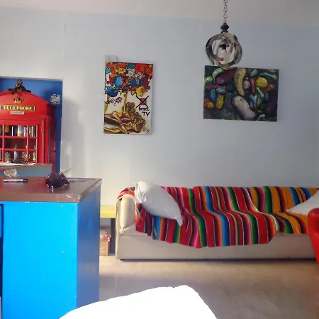 Oda ve Kahvaltı Mata Milano