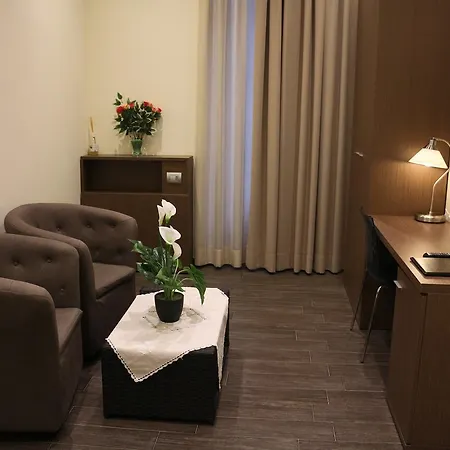 拉玛尼纳酒店 酒店