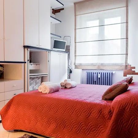 Apartment Lorenteggio Balcony Flat