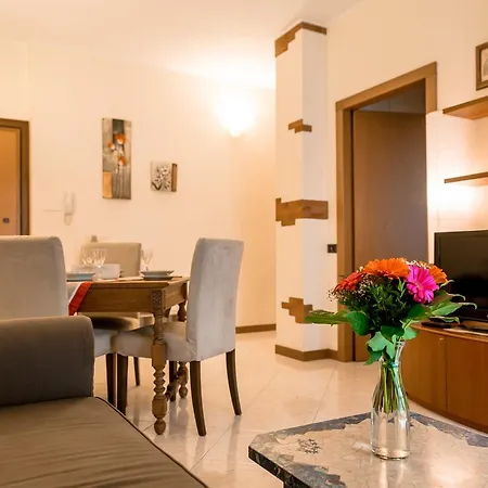 Apartment Lorenteggio Balcony Flat