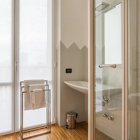Sparkling 4 Bedroom Apartment In Milan Apartamento *