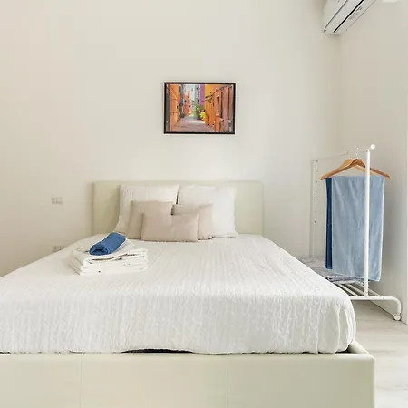 Daire Alessia's Flat- M3 Corvetto *