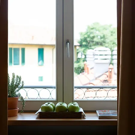 Zebra Naviglio 4* ミラノ