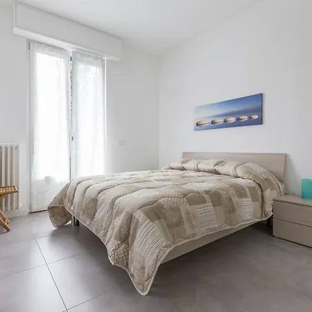 Apartman Guesthost - Business Balcony Flat *