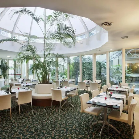 ホリデイ ガリバルディ ステーション ホテル