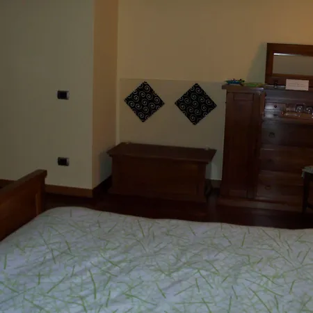 Il Ciliegio Fiorito B&B 솜마롬바르도
