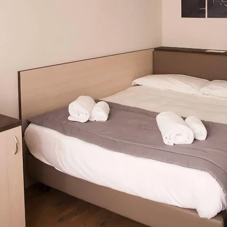 Hotel Ih Puccini Milán