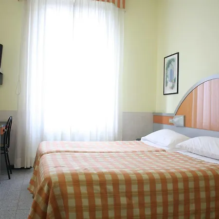 Hotel Mazzini Letoianni